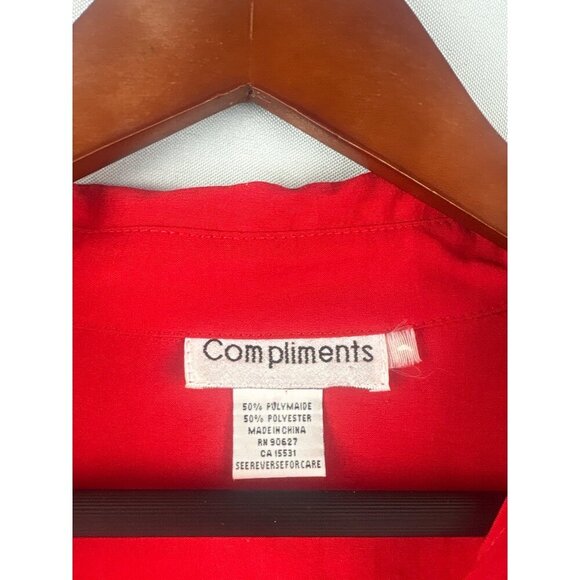 Compliments Womens Red Short Sleeve Button-Up Blouse Size M 50% Polyamide & 50% - Picture 4 of 4
